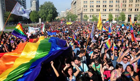 LGBT-civil-partnerships-Chile